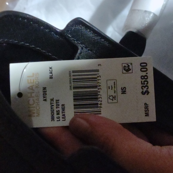 NWT Michael Kors Large Jet Set Shoulder Bag - Picture 4 of 4